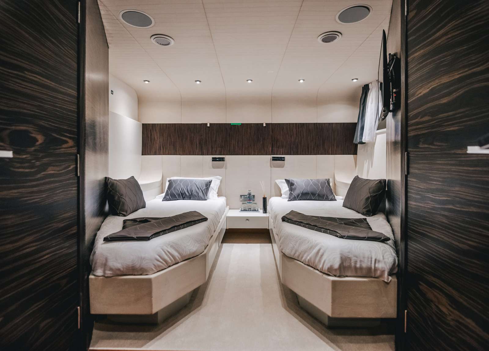 cabin megayacht oceanline 127 one blue charter yacht