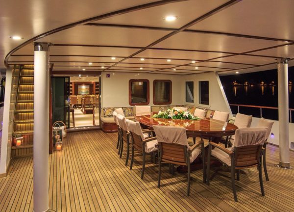 Esszimmer luxusyacht donna del mare kroatien