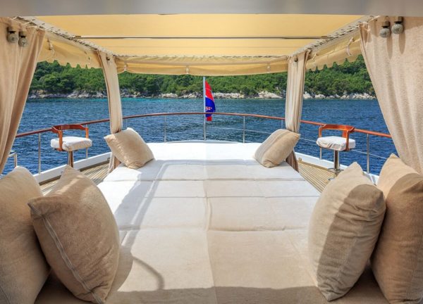 oberdeck luxusyacht donna del mare charter kroatien