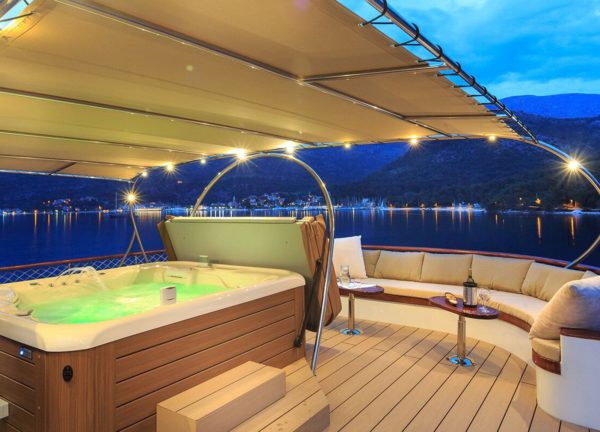 whirlpool luxusyacht donna del mare kroatien