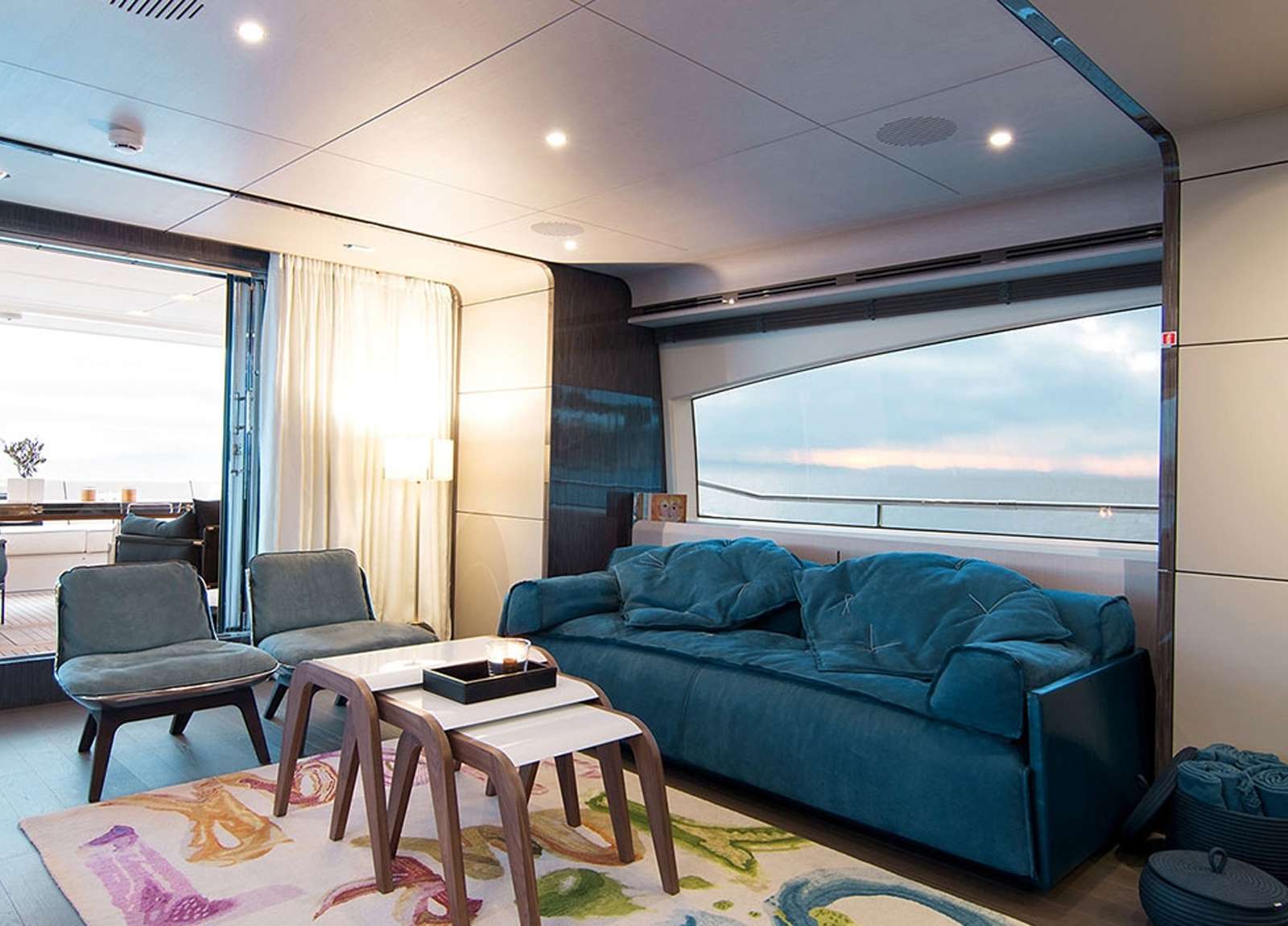 Salon Luxury Yacht azimut 95 memories too
