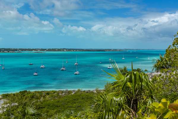 luxus charter route bahamas emerald bay