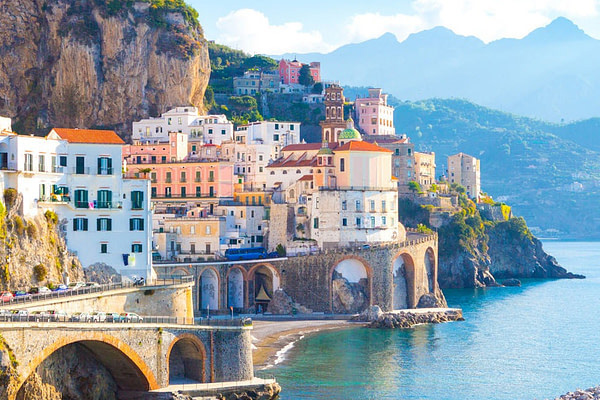 DER AMALFI-TÖRN – ERLEBEN SIE LA DOLCE VITA IN VOLLEN ZÜGEN