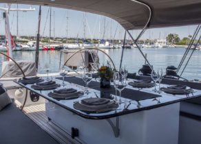 oberdeck sitzgruppe luxury sailing yacht trehard 30m aizu