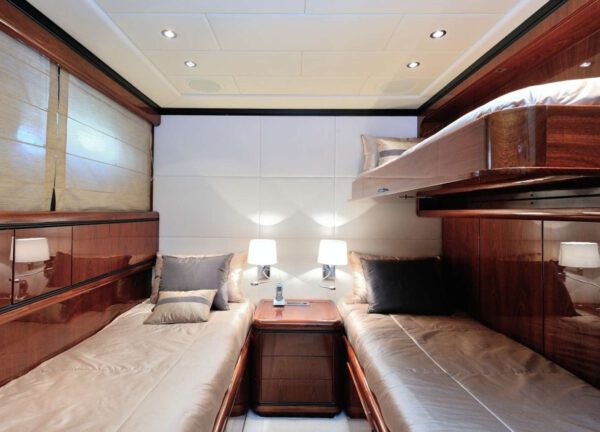 Zweibett Kabine luxusyacht mangusta 108 lady b westliches mitelmeer