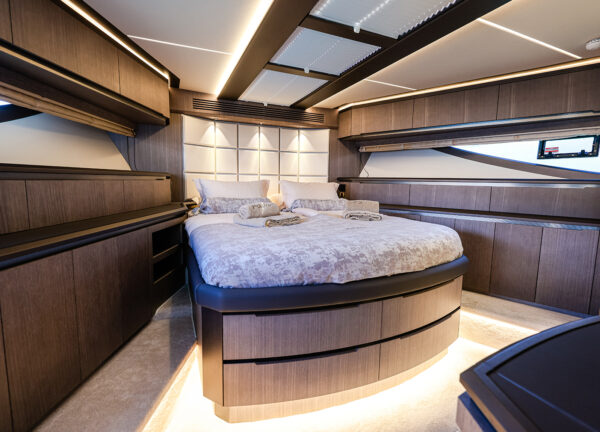 Schlafzimmer luxus yacht galeon 640 fly