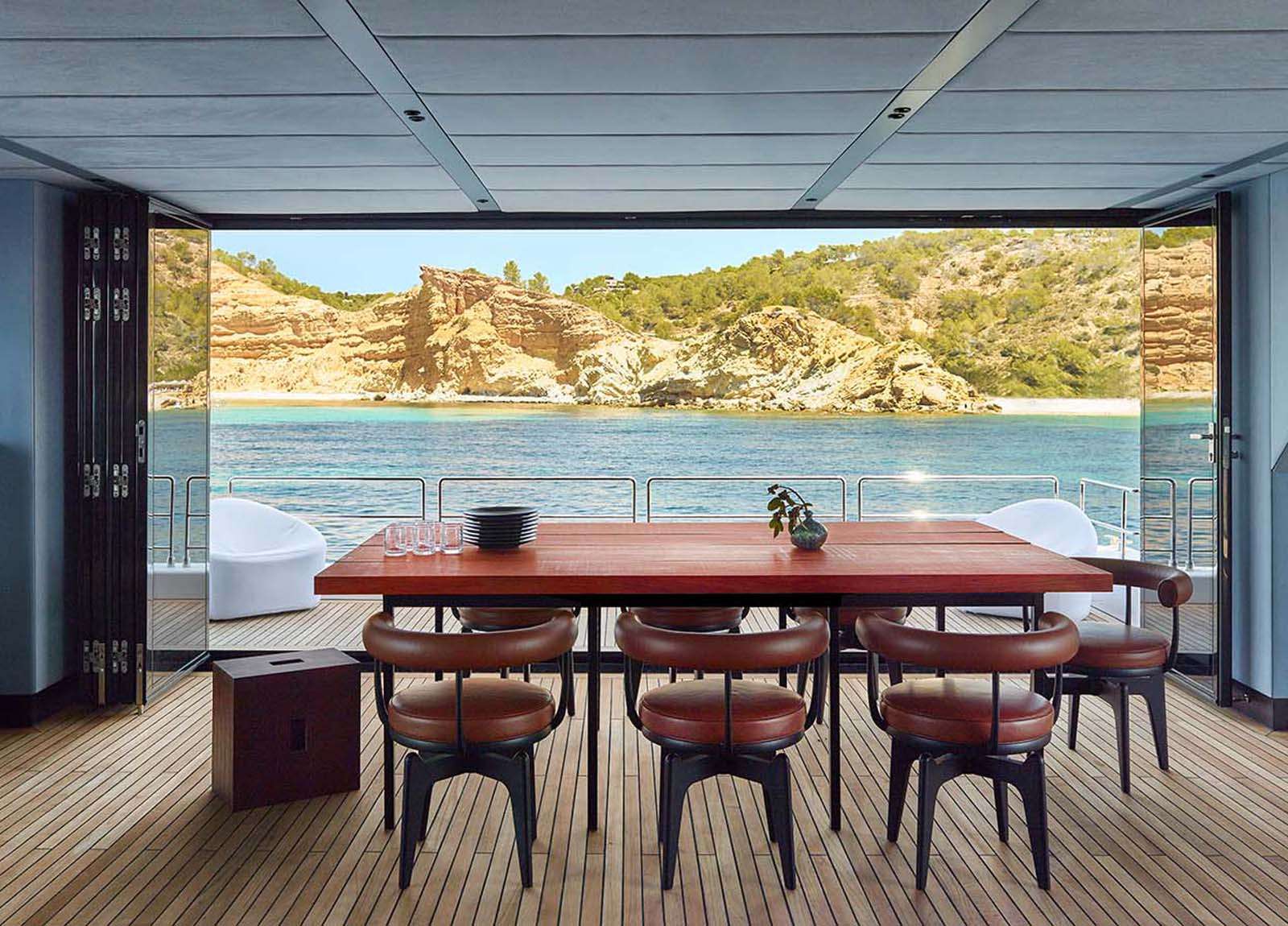 essbereich tisch luxury catamaran sunreef supreme 68 midori spanien