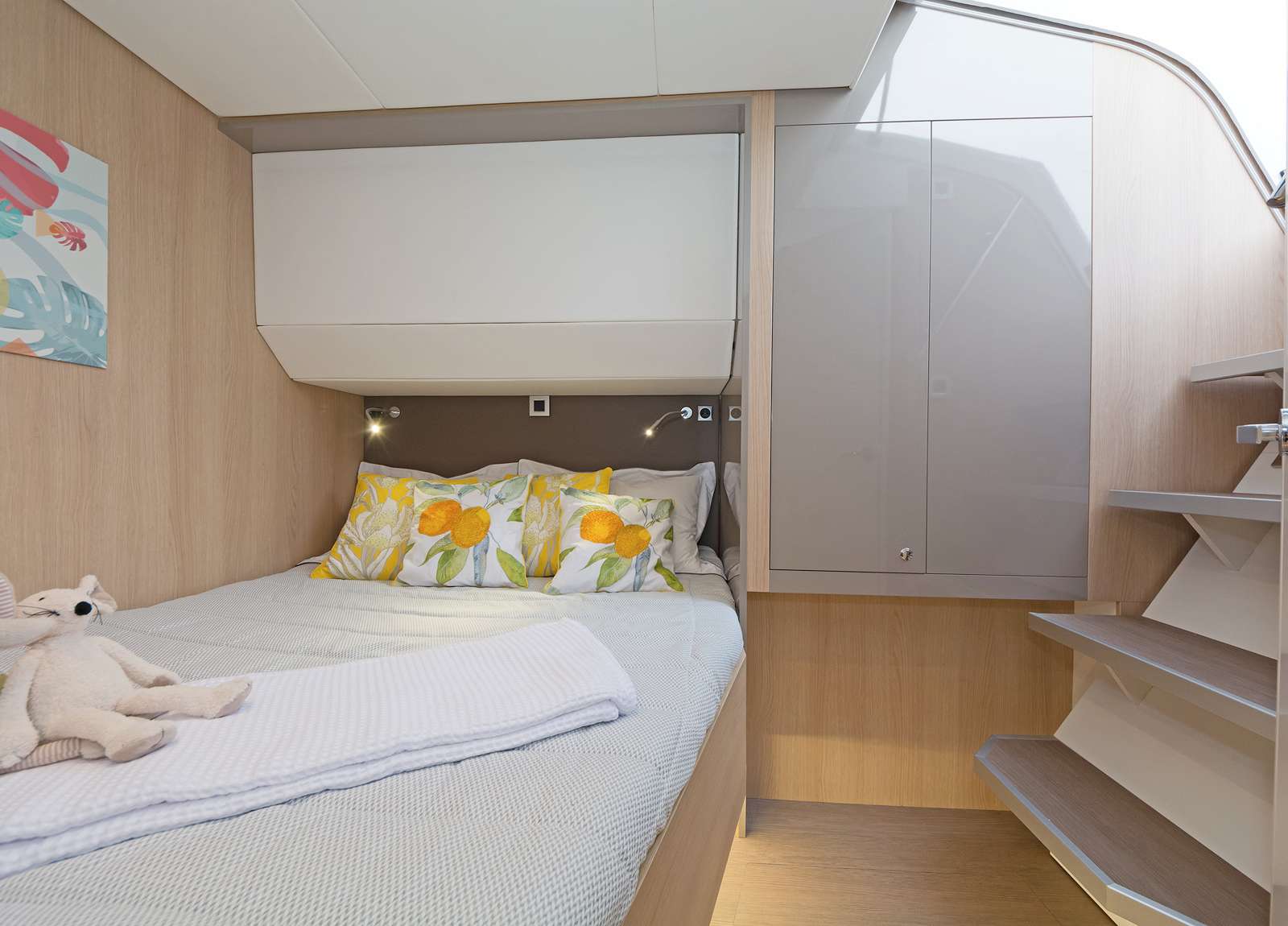 cabin luxury catamaran bali 5 4 babalu charter