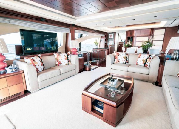 lounge luxusyacht azimut 29m koukles griechenland