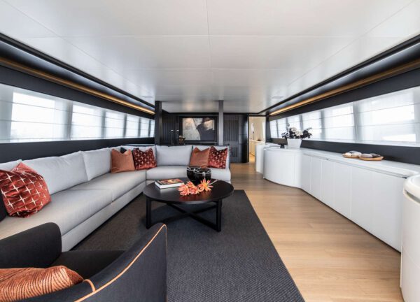 lounge luxusyacht bugari 112 project steel