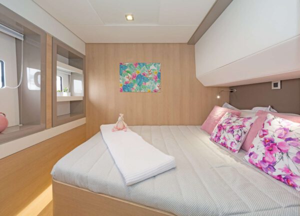 vip kabine luxury catamaran bali 5 4 babalu griechenland