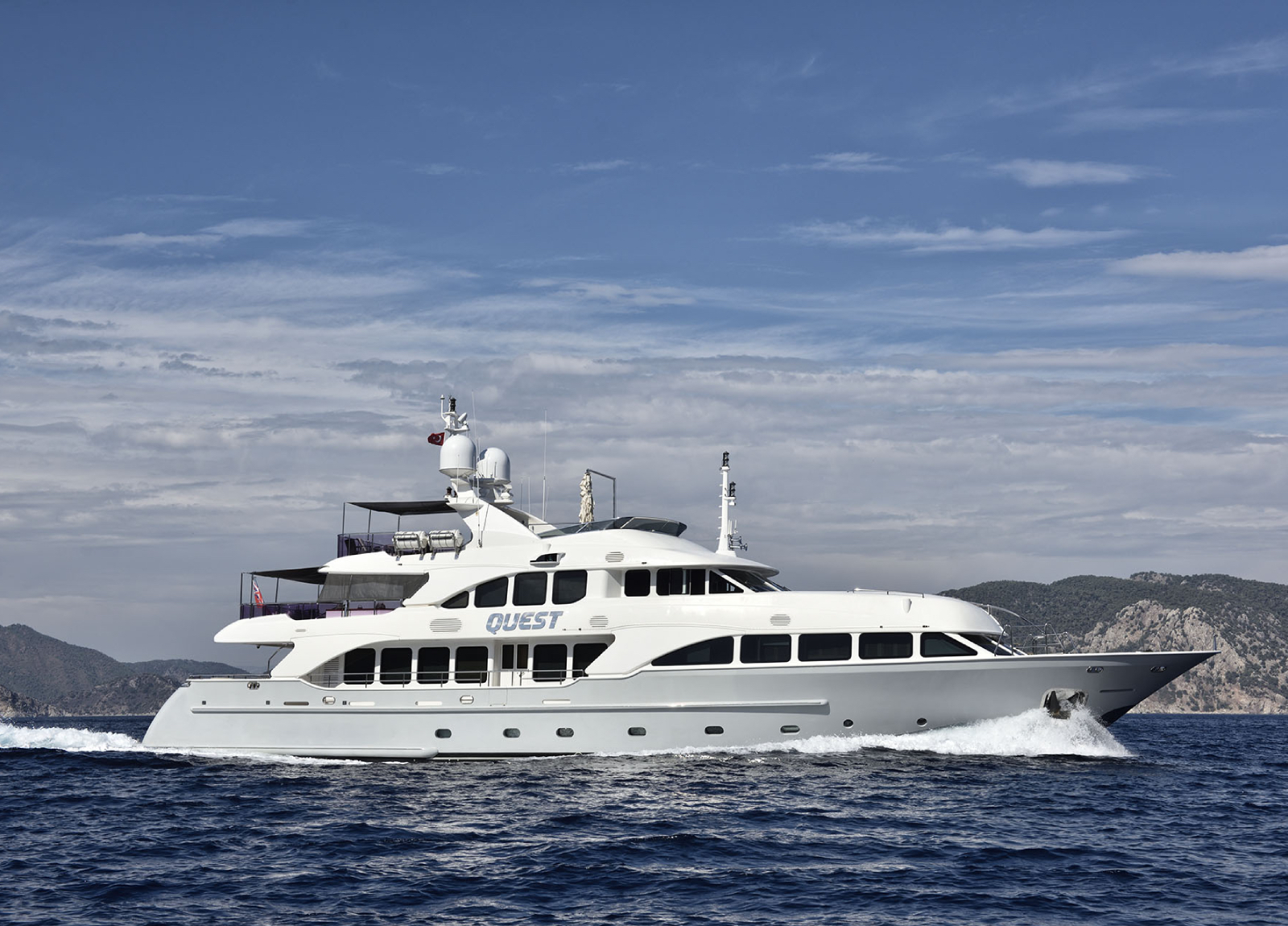 benetti classic 120 quest cruising