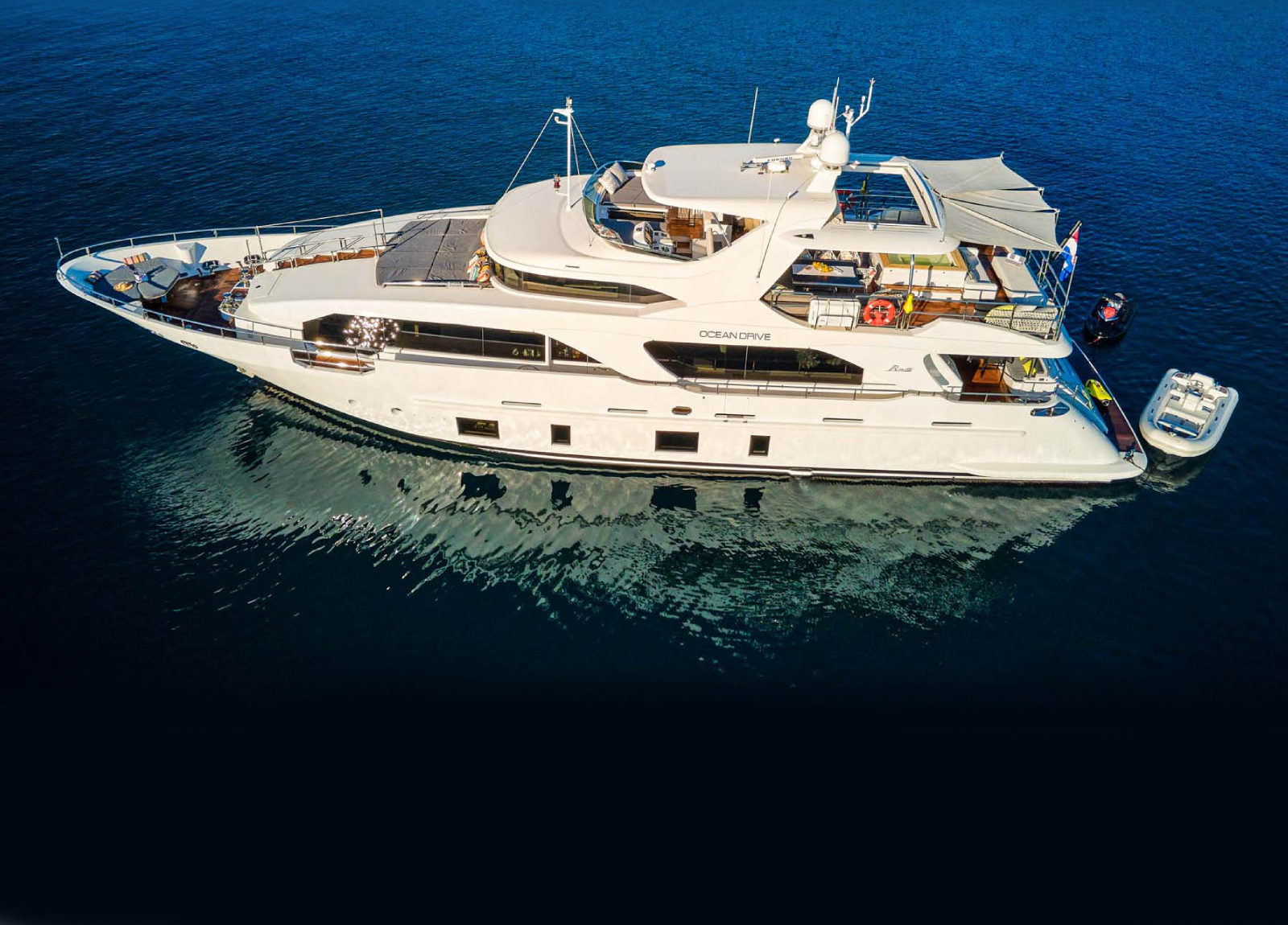 charter yacht benetti delfino 93 ocean drive main
