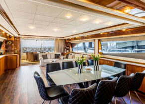 charter yacht ferretti 880 katariina salon