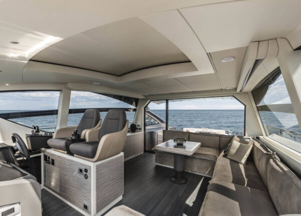 charter yacht pershing 6x saints salon