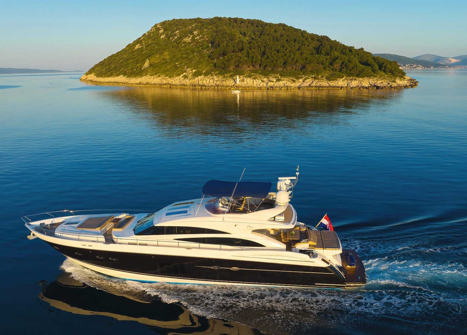 charter yacht princess v85 agave adriatic