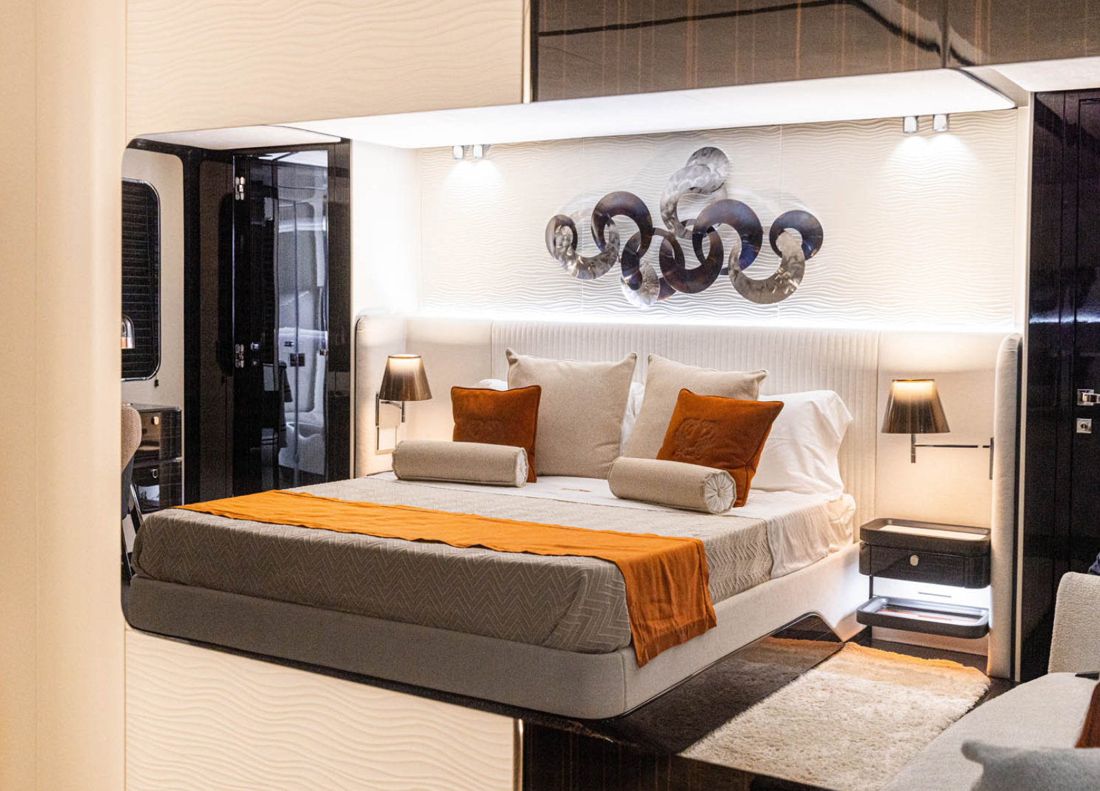 yacht charter italien rizzardi 90 cabin