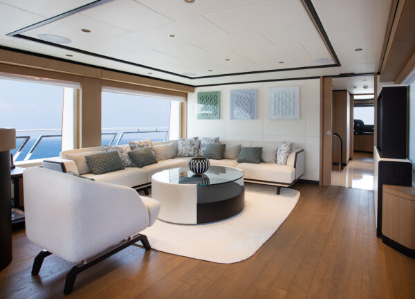 charter yacht majesty 120 olivia upper salon