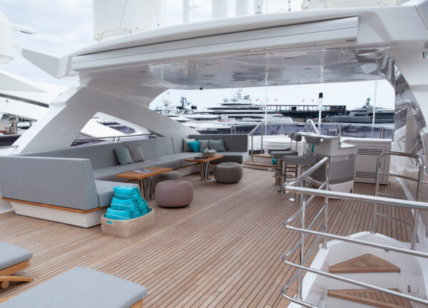 sunseeker 131 sonishi sky lounge