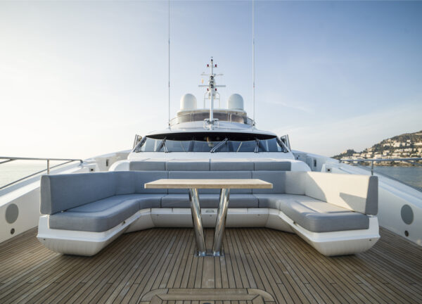 Sunseeker 40m berco voyager bug