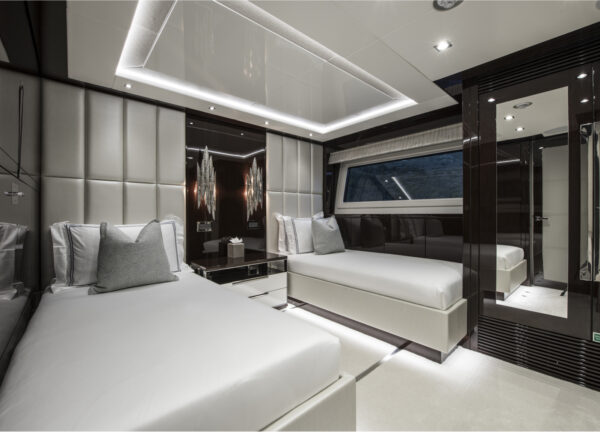 Sunseeker 40m berco voyager double cabin