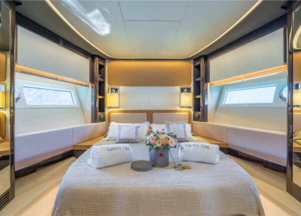 azimut 77S gran abe II cabin