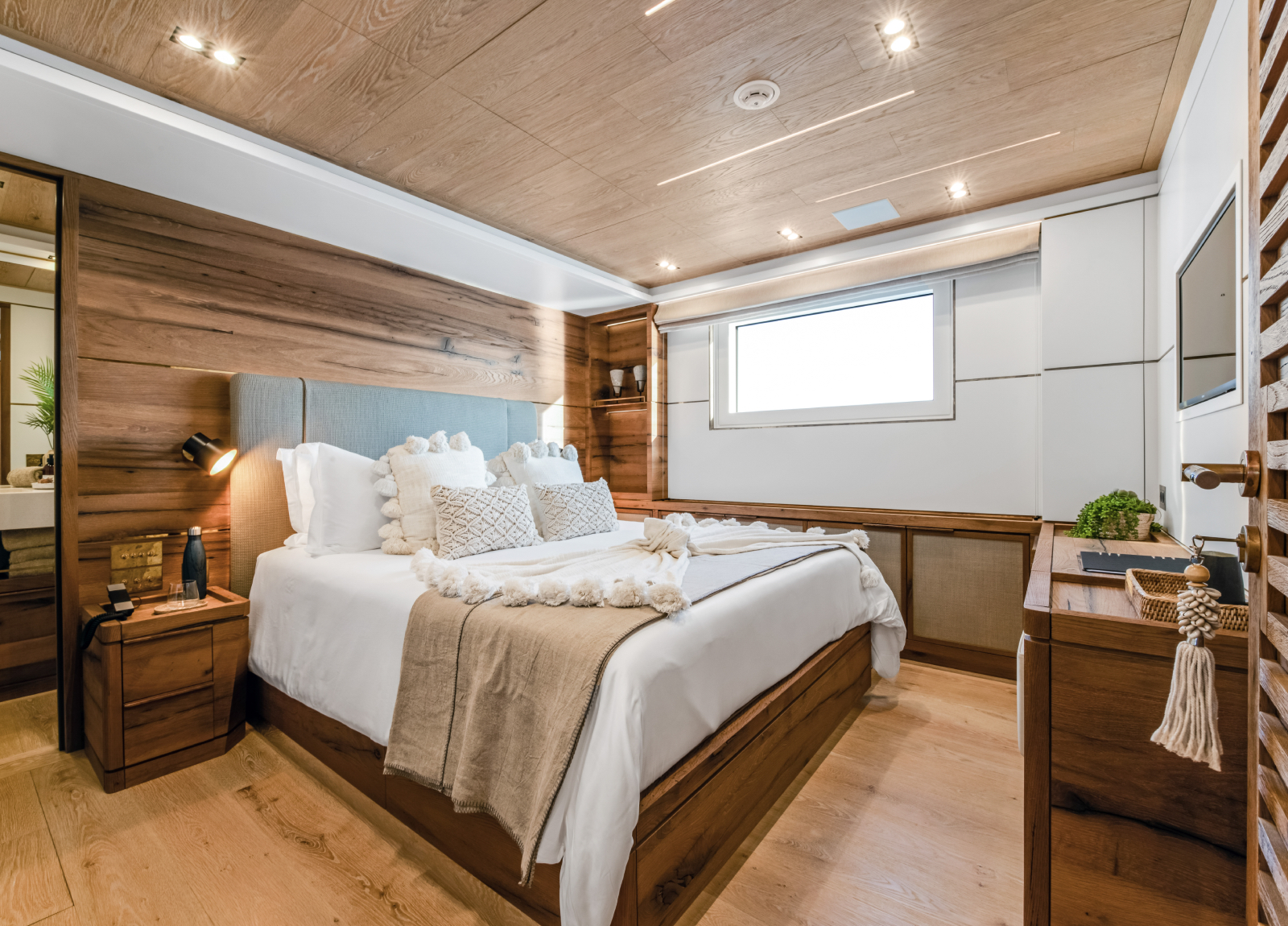 cantiere delle marche sassa la mare cabin