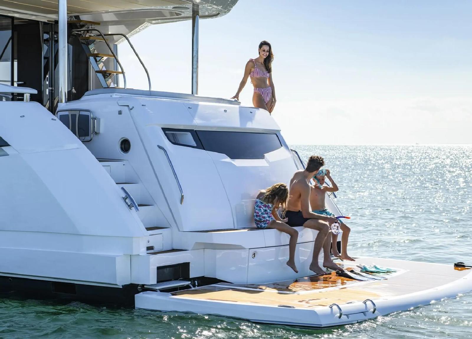 Apollo Superyacht Bathing platform