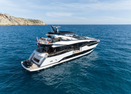 sunseeker 92 blue infinity one yacht charter