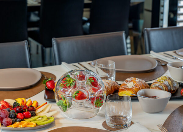 Breakfast Table Unicka