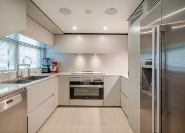 Diana II Kitchen