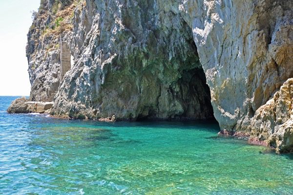 hafen westitalien amalfi grotta dello smeraldo