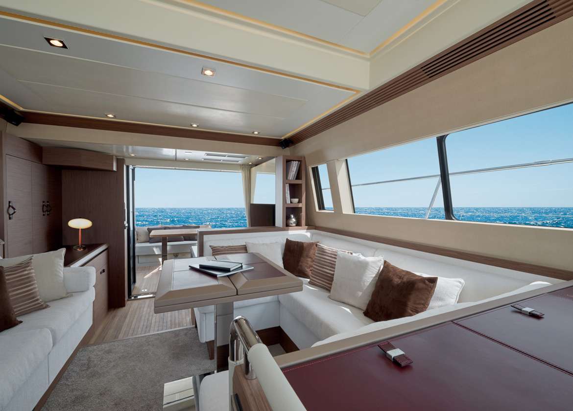 Lounge Motoryacht monte carlo mc 5