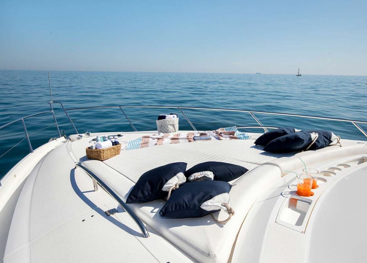Sonnenbaden Motoryacht sunseeker manhattan 66 mediterrani Mallorca