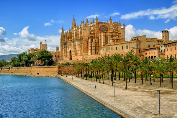 hafen palma de mallorca cathedral de mallorca