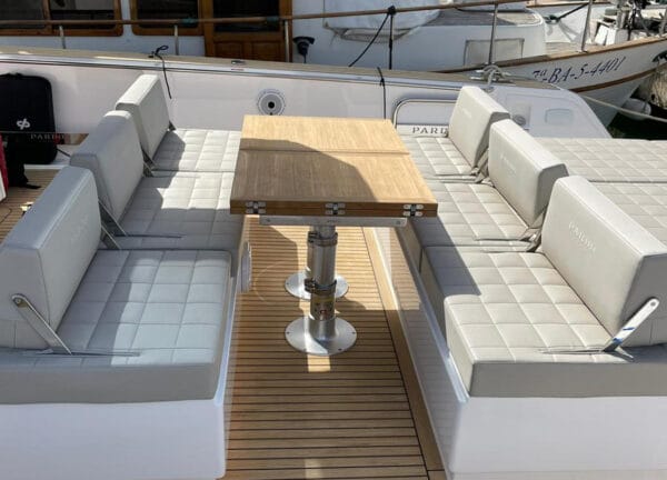 Oberdeck Sitzgruppe Motoryacht pardo 43 Mallorca