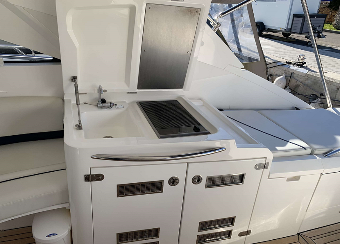 Oberdeck fairline targa 52 lady g charter yacht Mallorca