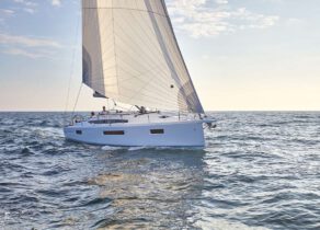 Segelyacht sun odyssey 410 naoussa Balearen