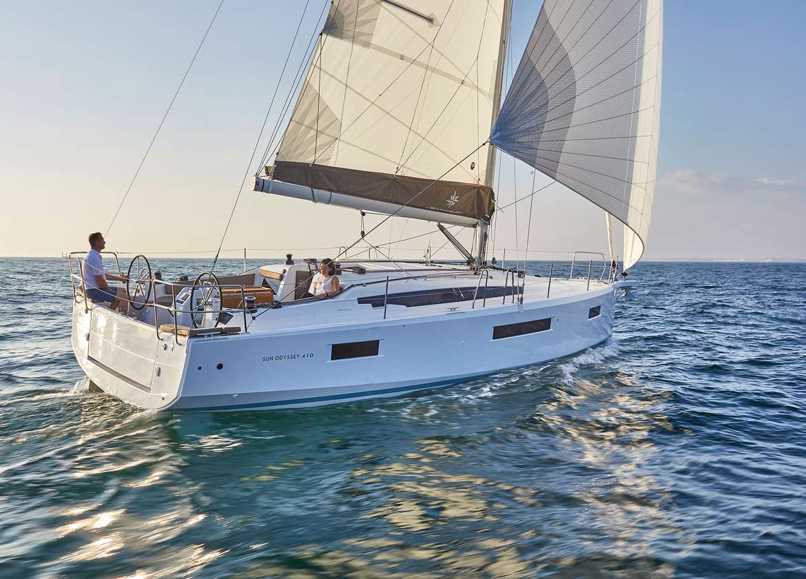 Segelyacht sun odyssey 410 naoussa charter