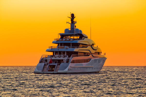luxury-yacht-charter-pure-yachting